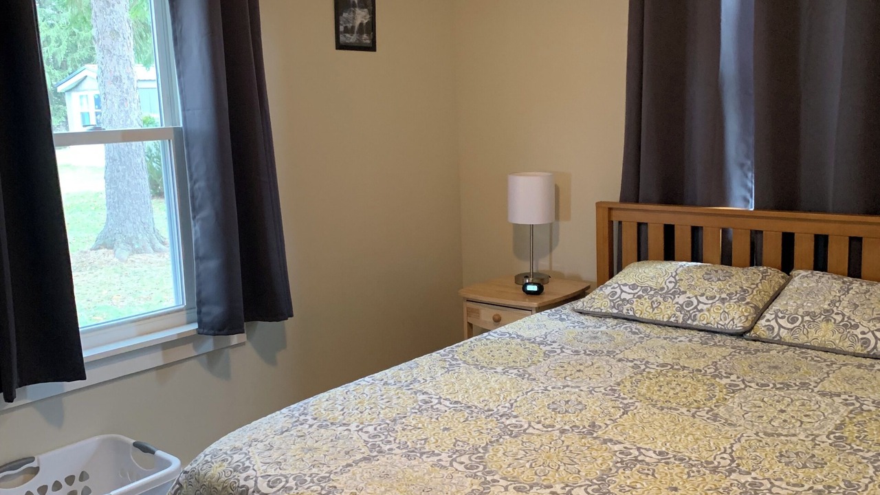 Photo of Bedroom in Town of Catharine