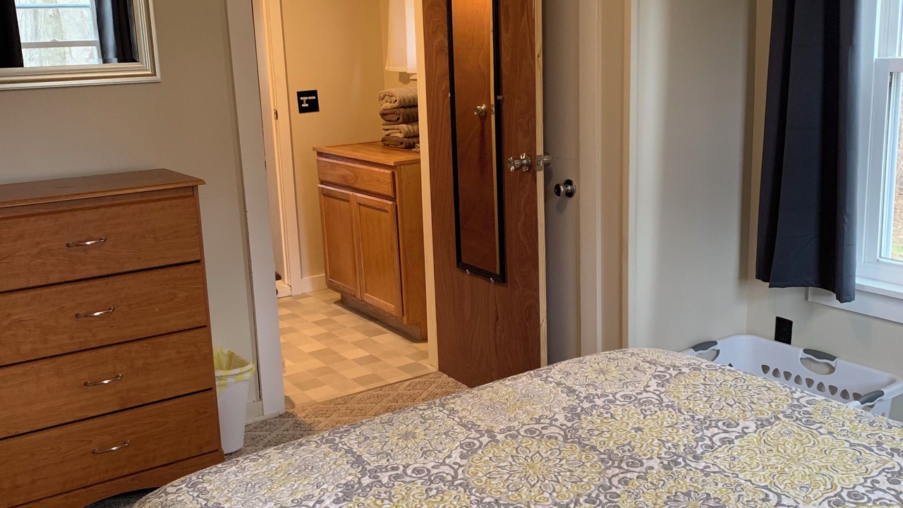 Photo of Bedroom in Town of Catharine