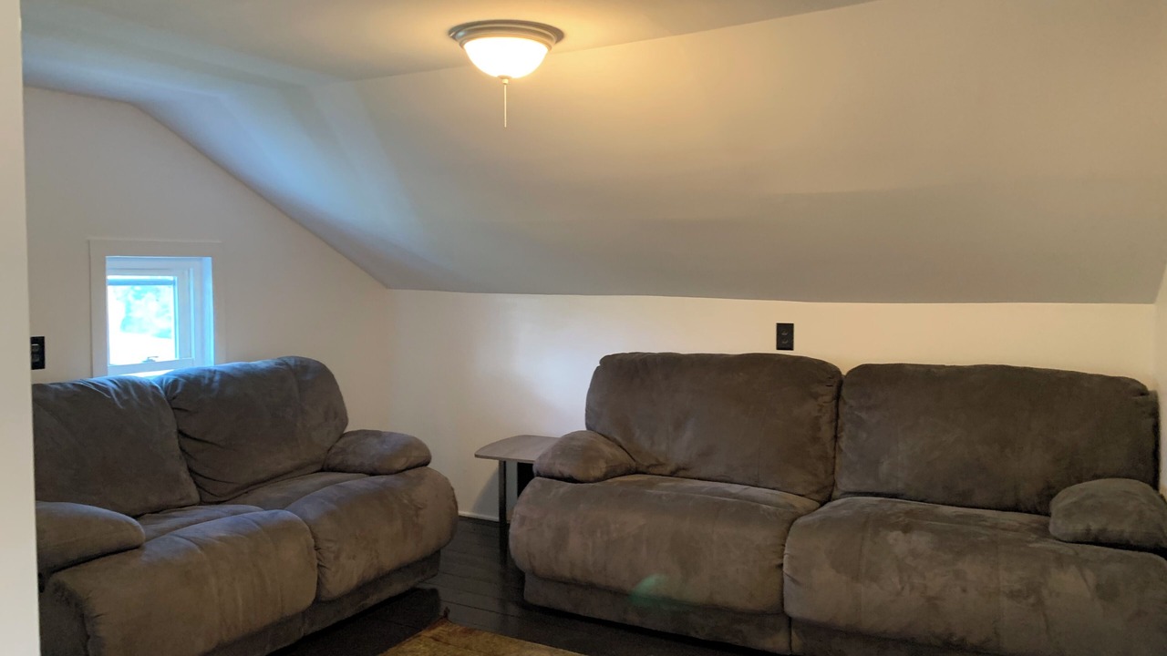 Photo of Livingroom in Town of Catharine