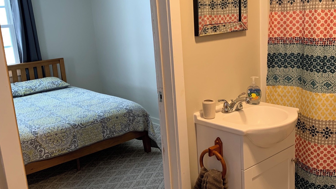Photo of Bedroom in Town of Catharine