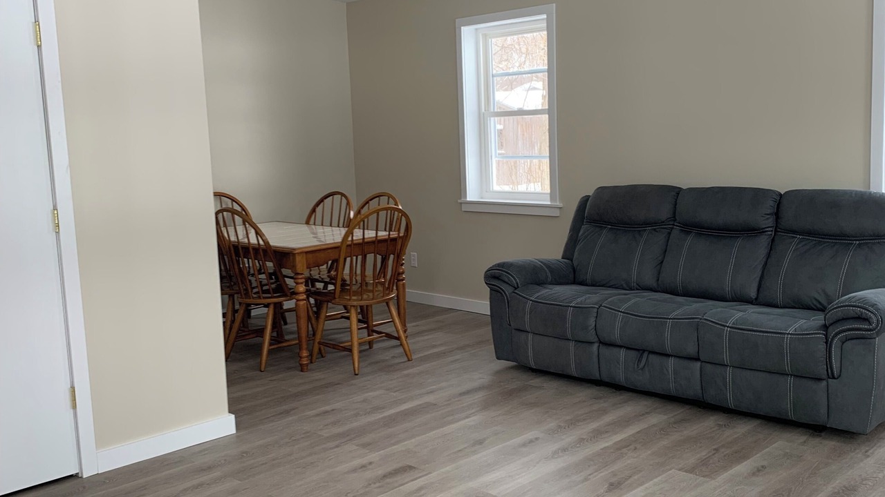 Photo of Livingroom in Town of Catharine