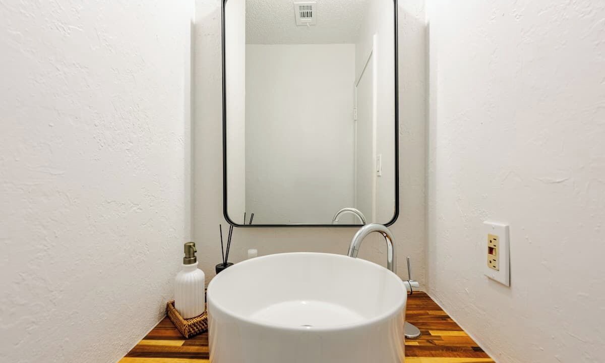 Photo of Bathroom in Tanglewood Forest