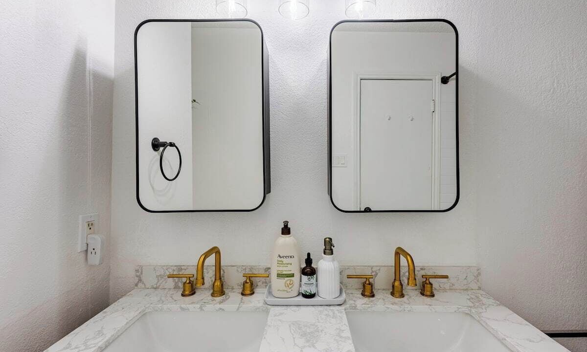 Photo of Bathroom in Tanglewood Forest