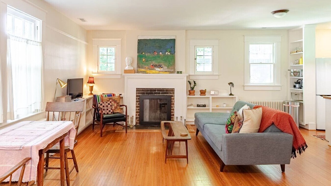 Photo of Livingroom in Fry's Spring