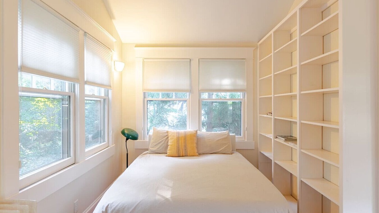 Photo of Bedroom in Fry's Spring