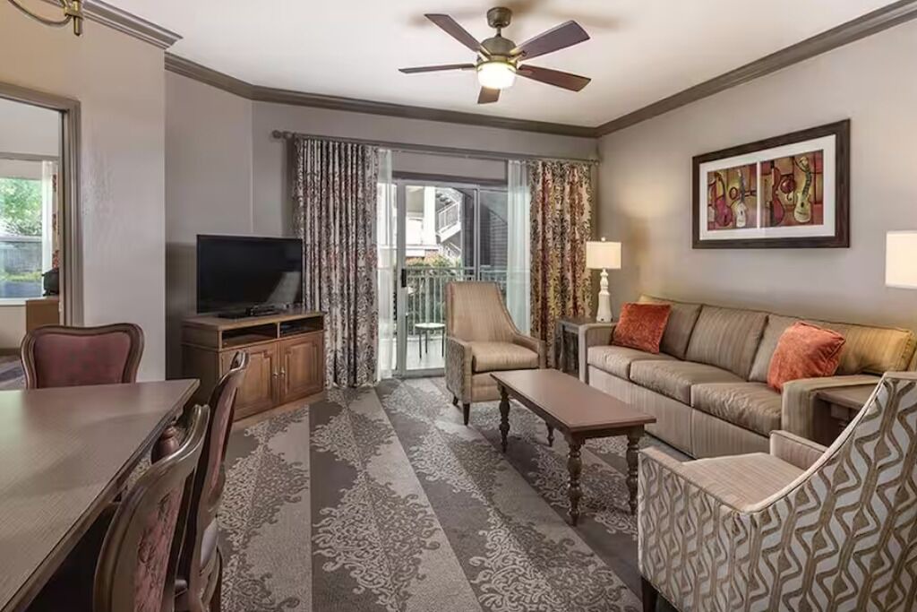 Photo of Livingroom in Pennington Bend