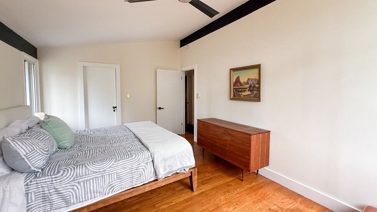 Photo of Bedroom in Ashley Oaks