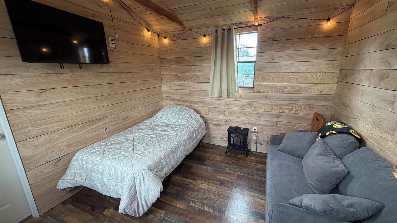 Photo of Bedroom in Champlain