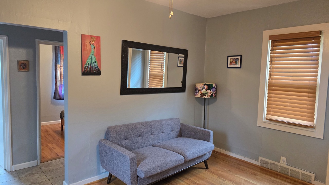 Photo of Livingroom in St. Louis
