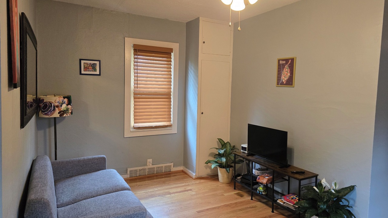 Photo of Livingroom in St. Louis
