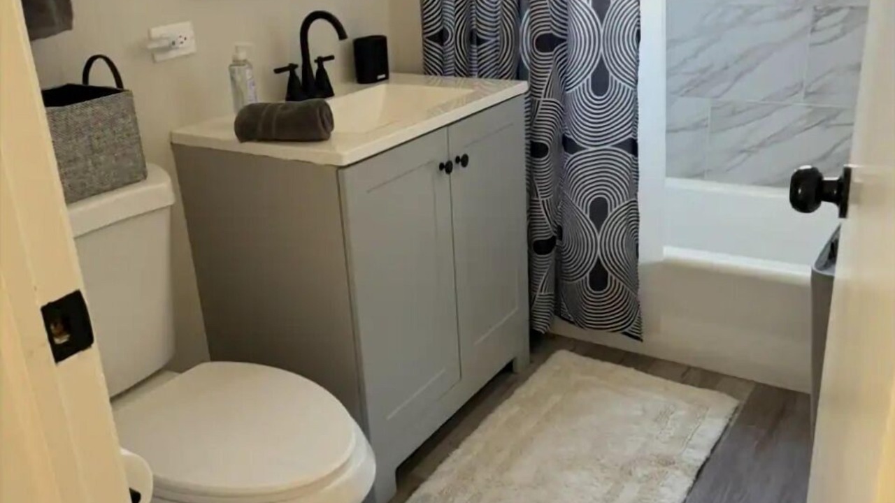 Photo of Bathroom in Des Plaines