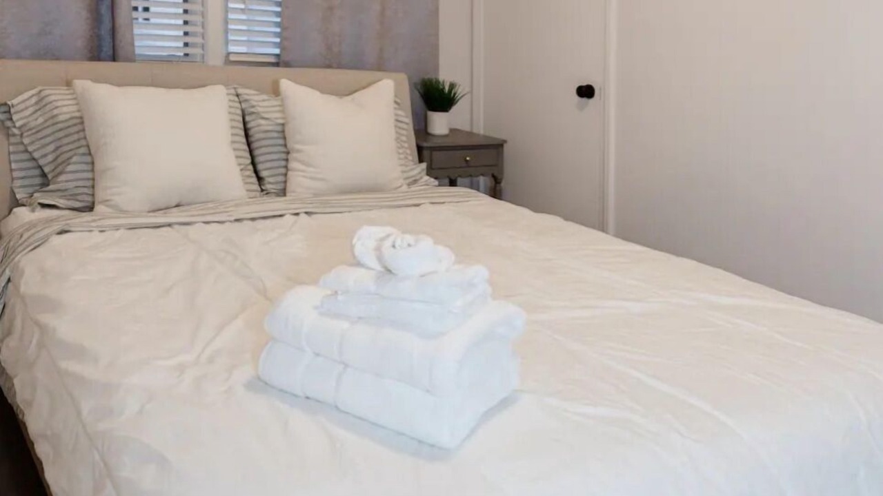 Photo of Bedroom in Des Plaines