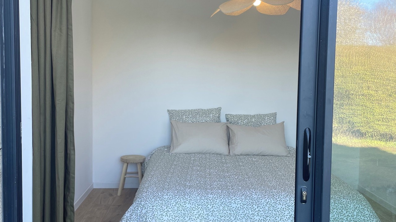 Photo of Bedroom in Acon