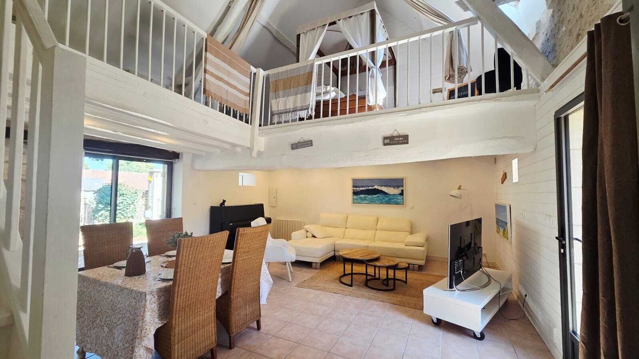 Photo of Livingroom in Azay-sur-Indre