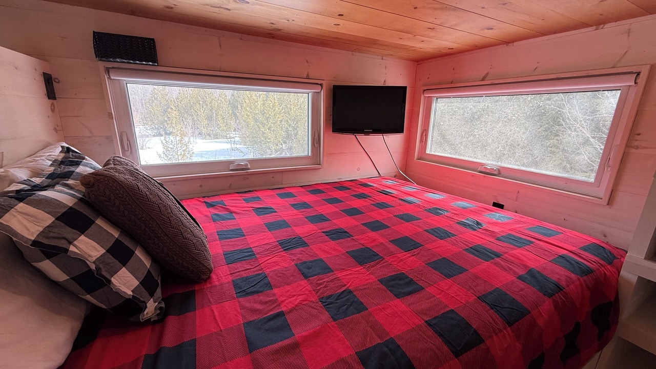 Photo of Bedroom in Georgian Bluffs