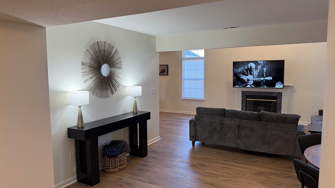 Photo of Livingroom in Whitestown