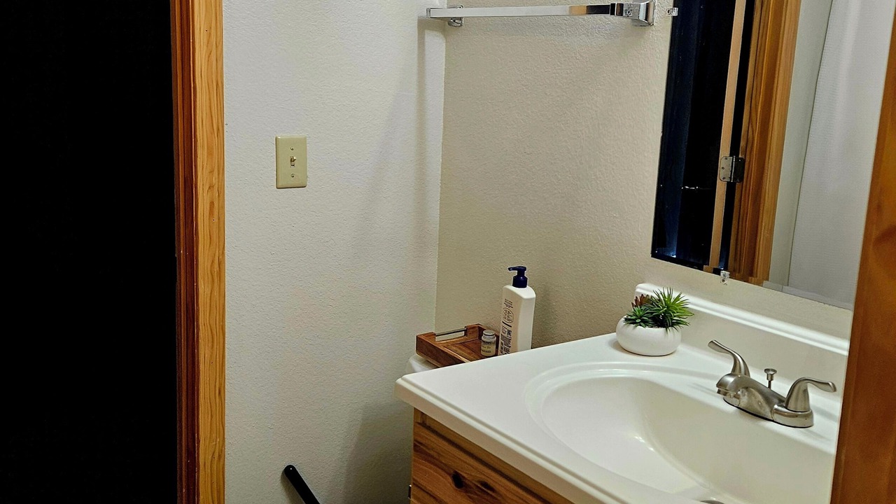 Photo of Bathroom in Golden