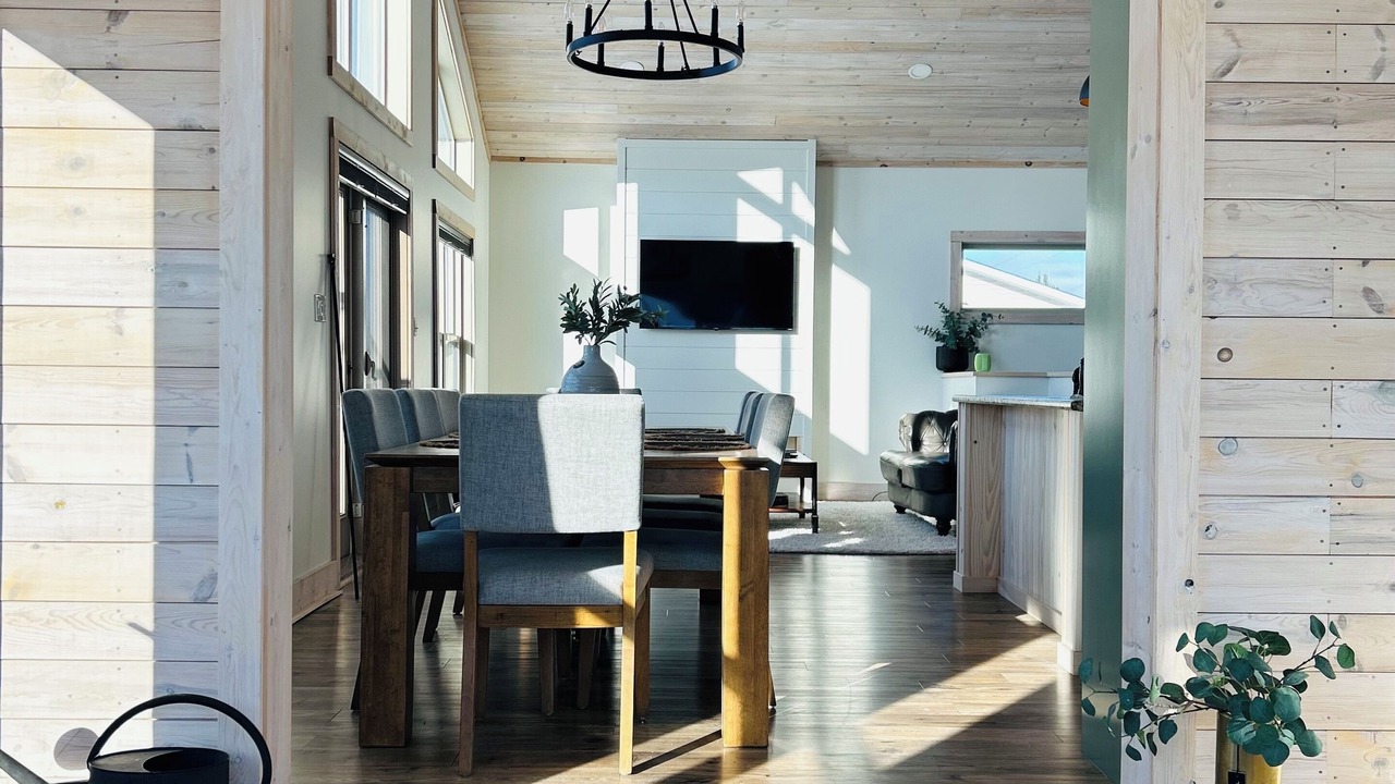 Photo of Livingroom in Erickson