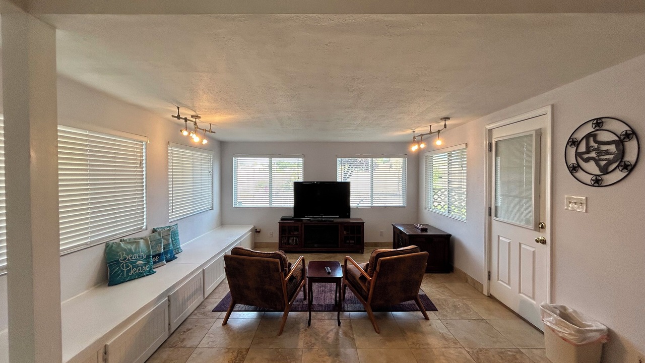 Photo of Livingroom in Rio Rancho