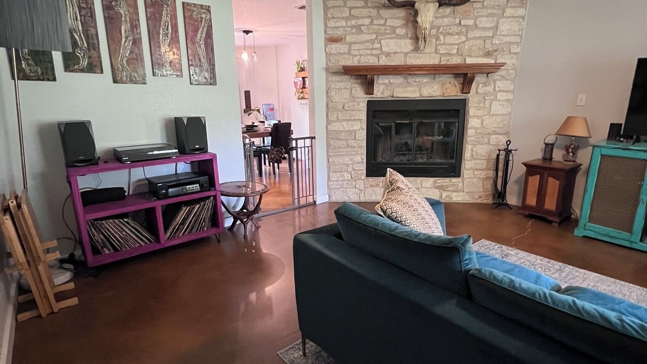 Photo of Livingroom in Manchaca