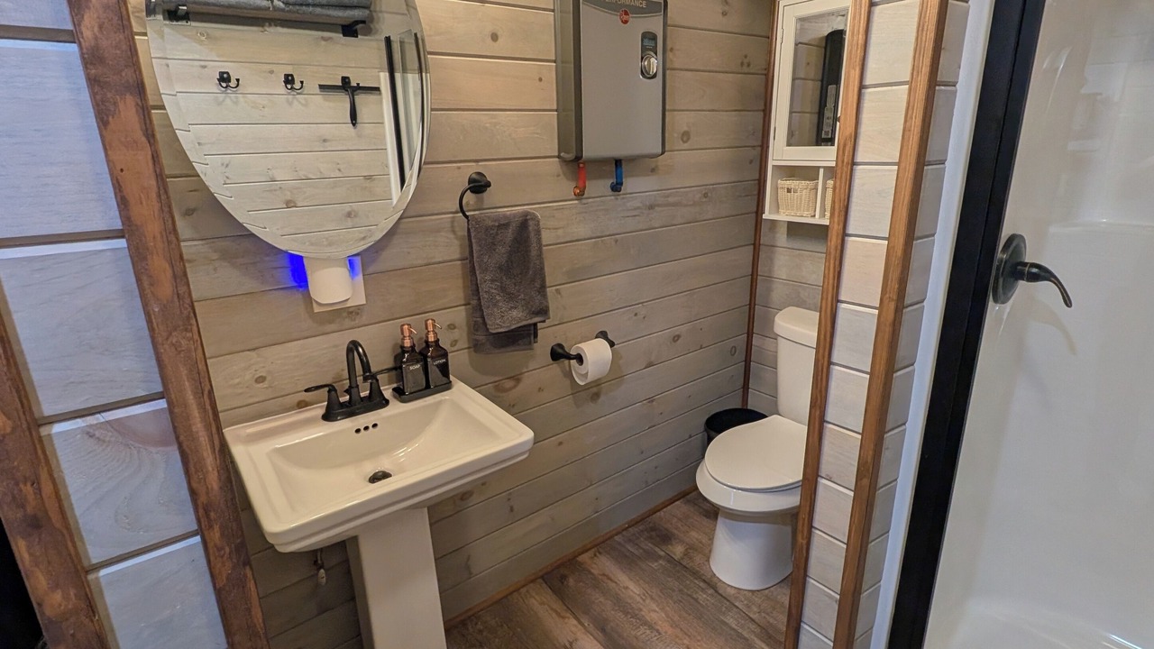 Photo of Bathroom in Lutts