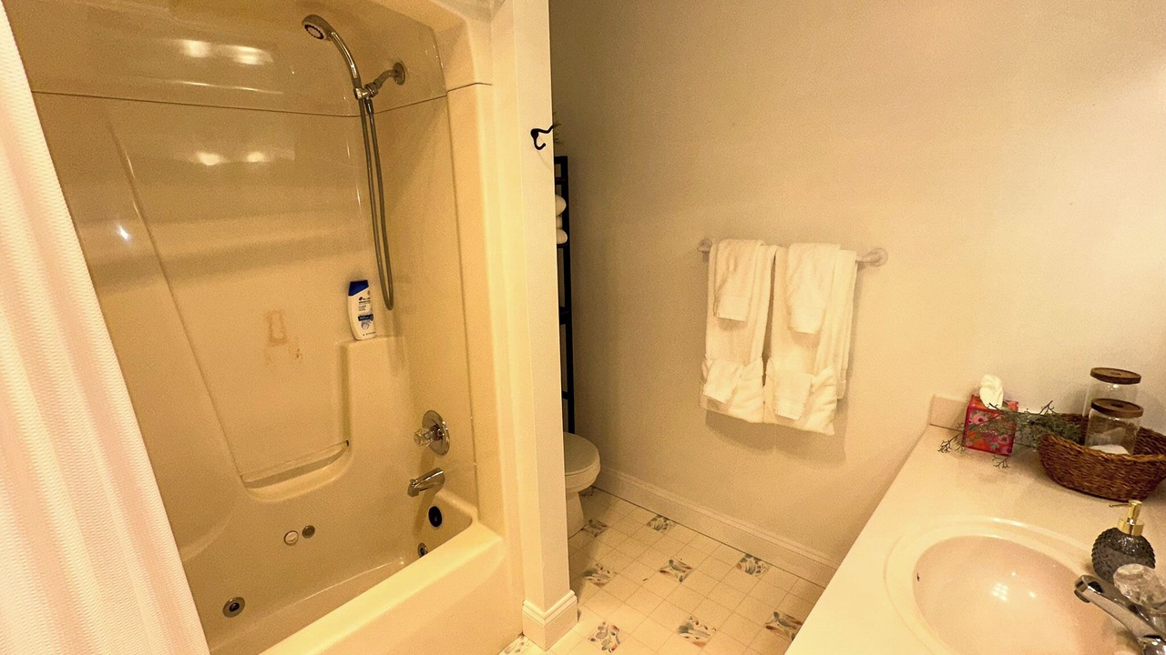 Photo of Bathroom in Ronks