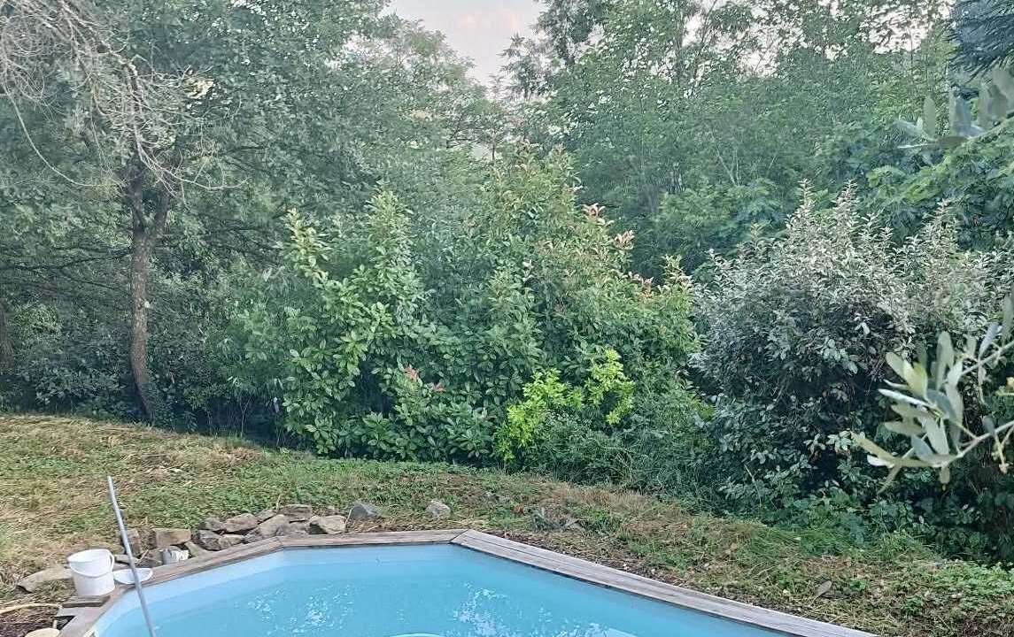 Photo of Outdoor in Vesseaux