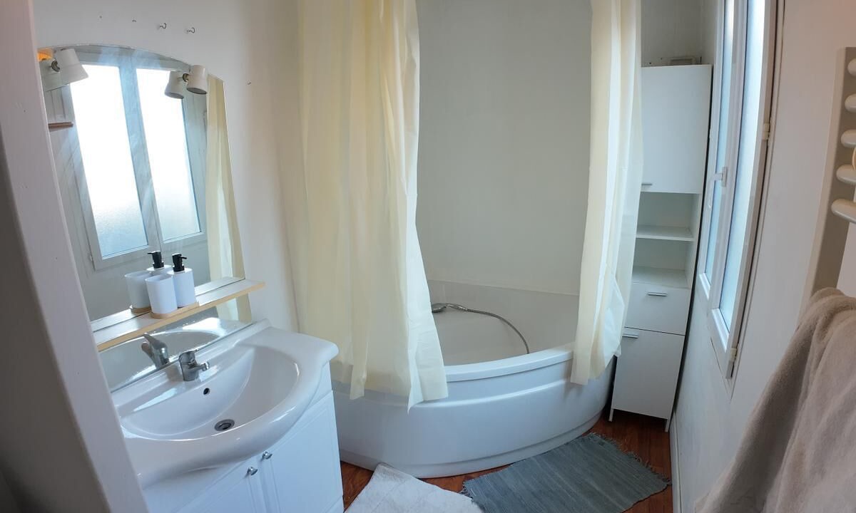 Photo of Bathroom in Le Havre