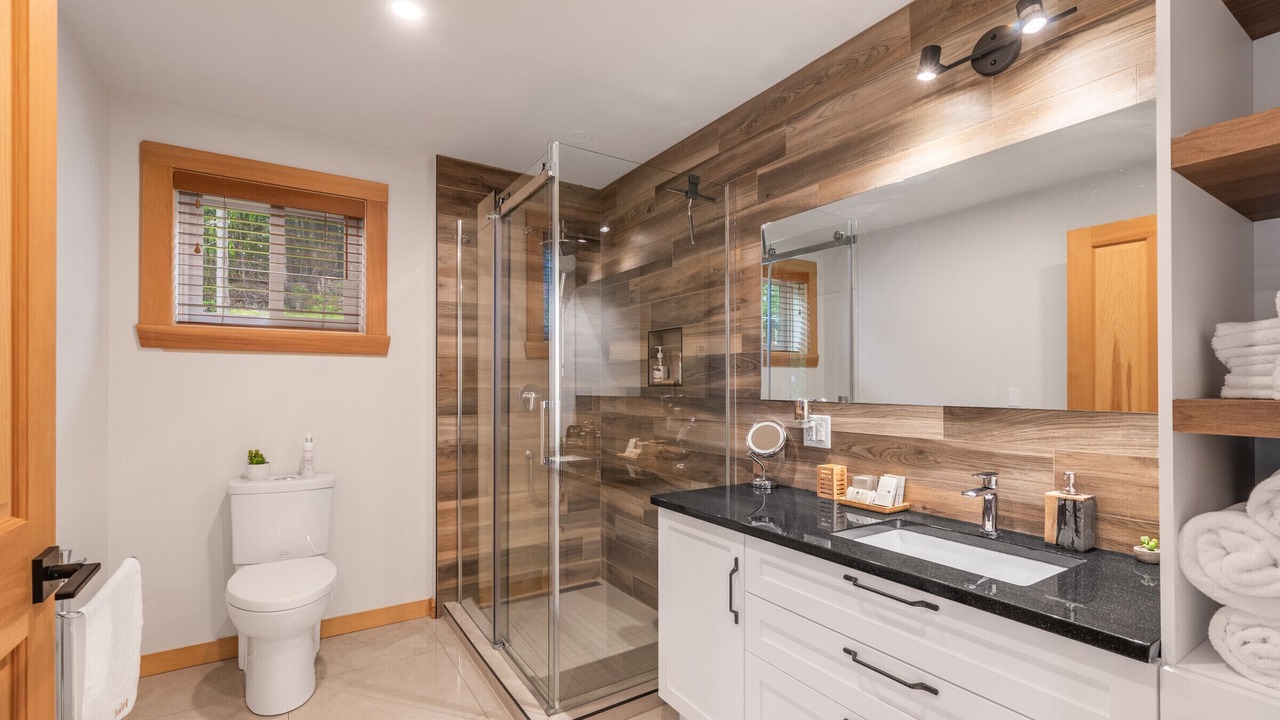Photo of Bathroom in Saint-Brigitte-de-Laval