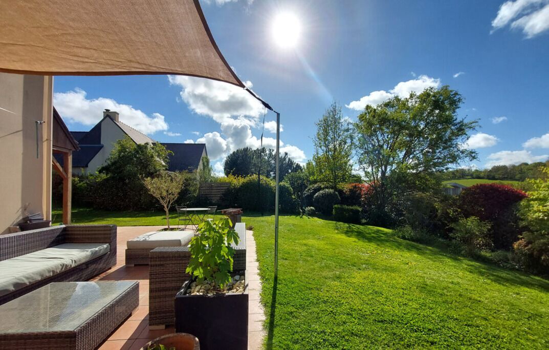 Photo of Patio Balcony in Montreuil-sous-Perouse