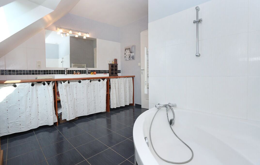 Photo of Bathroom in Montreuil-sous-Perouse
