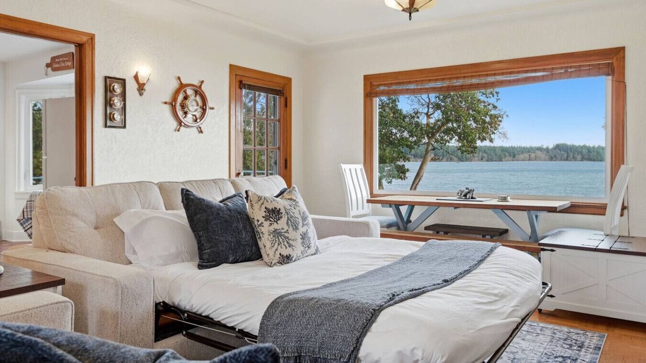 Photo of Bedroom in Poulsbo