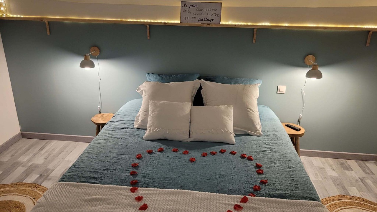 Photo of Bedroom in Friville-Escarbotin