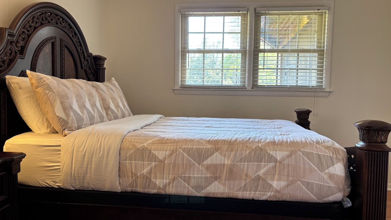 Photo of Bedroom in Albany