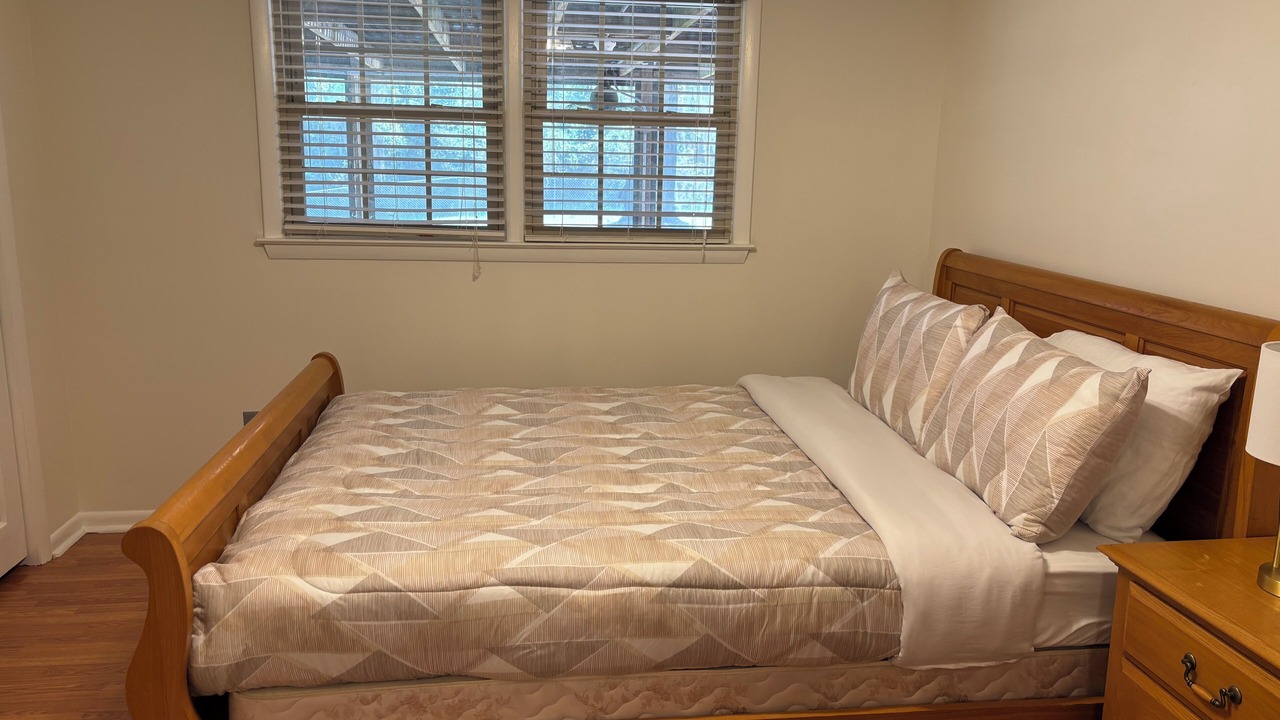 Photo of Bedroom in Albany