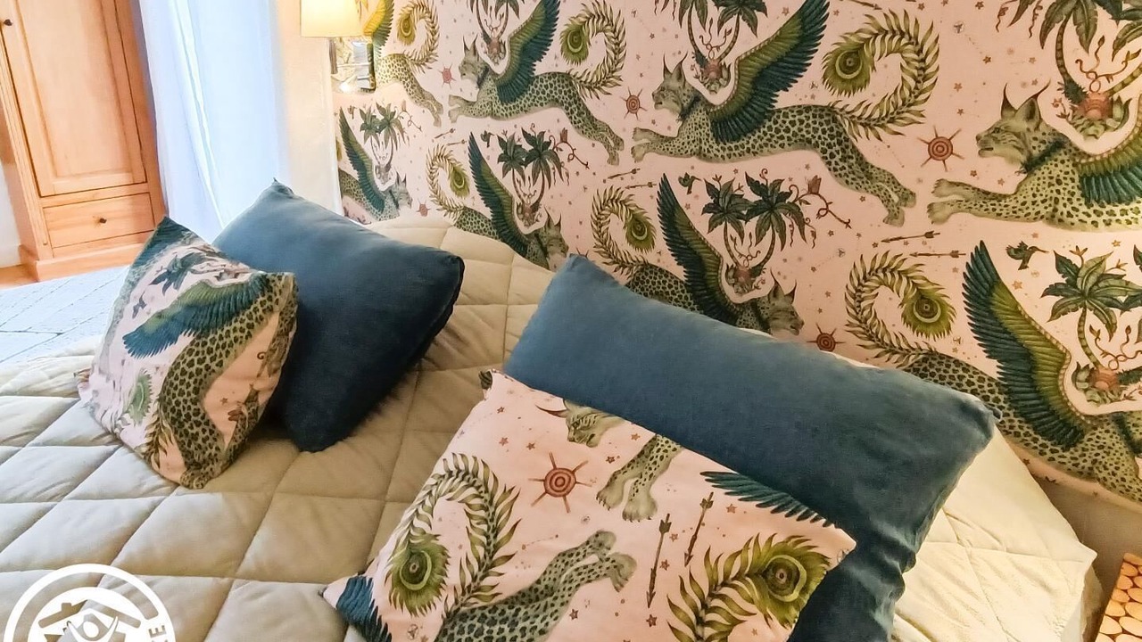 Photo of Bedroom in Camburat
