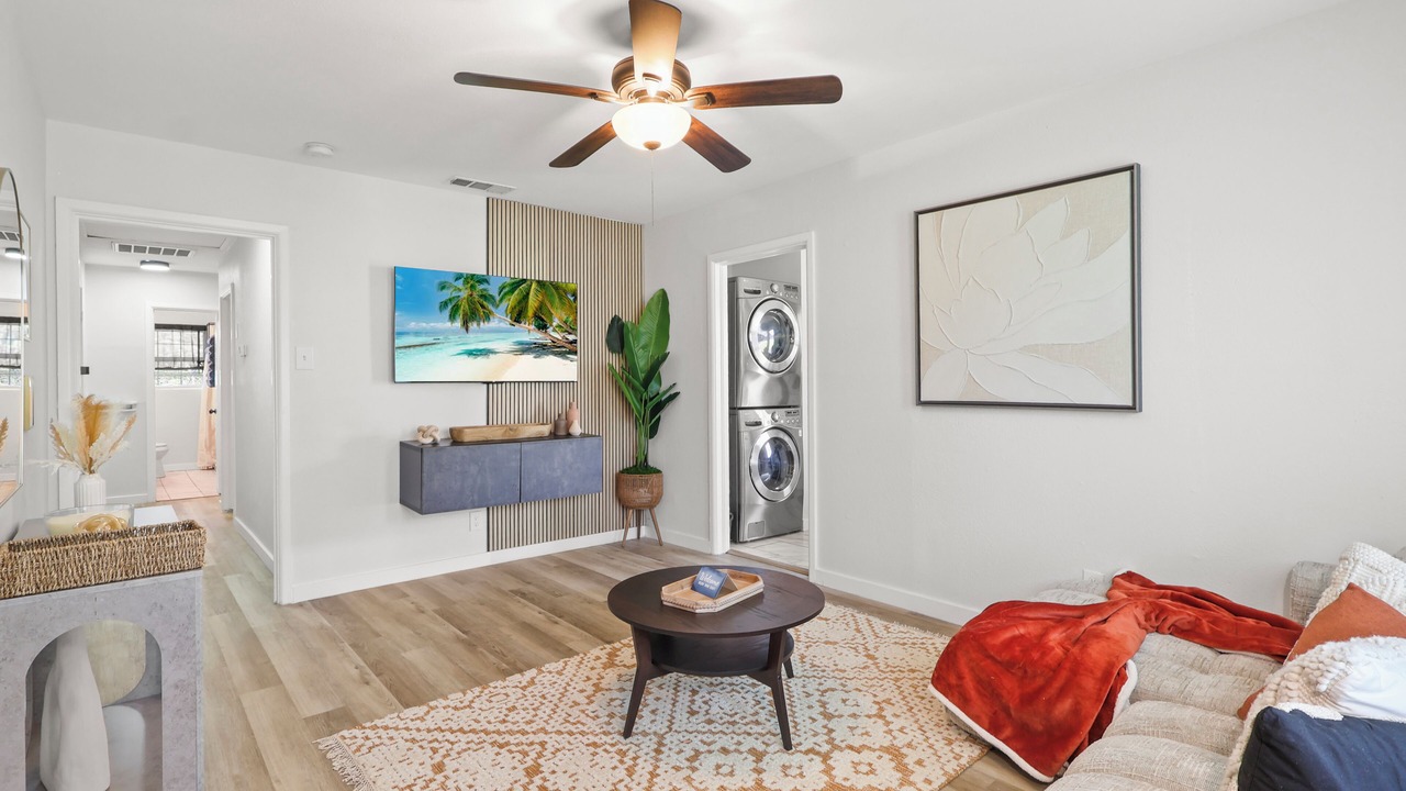Photo of Livingroom in Cedar Crest
