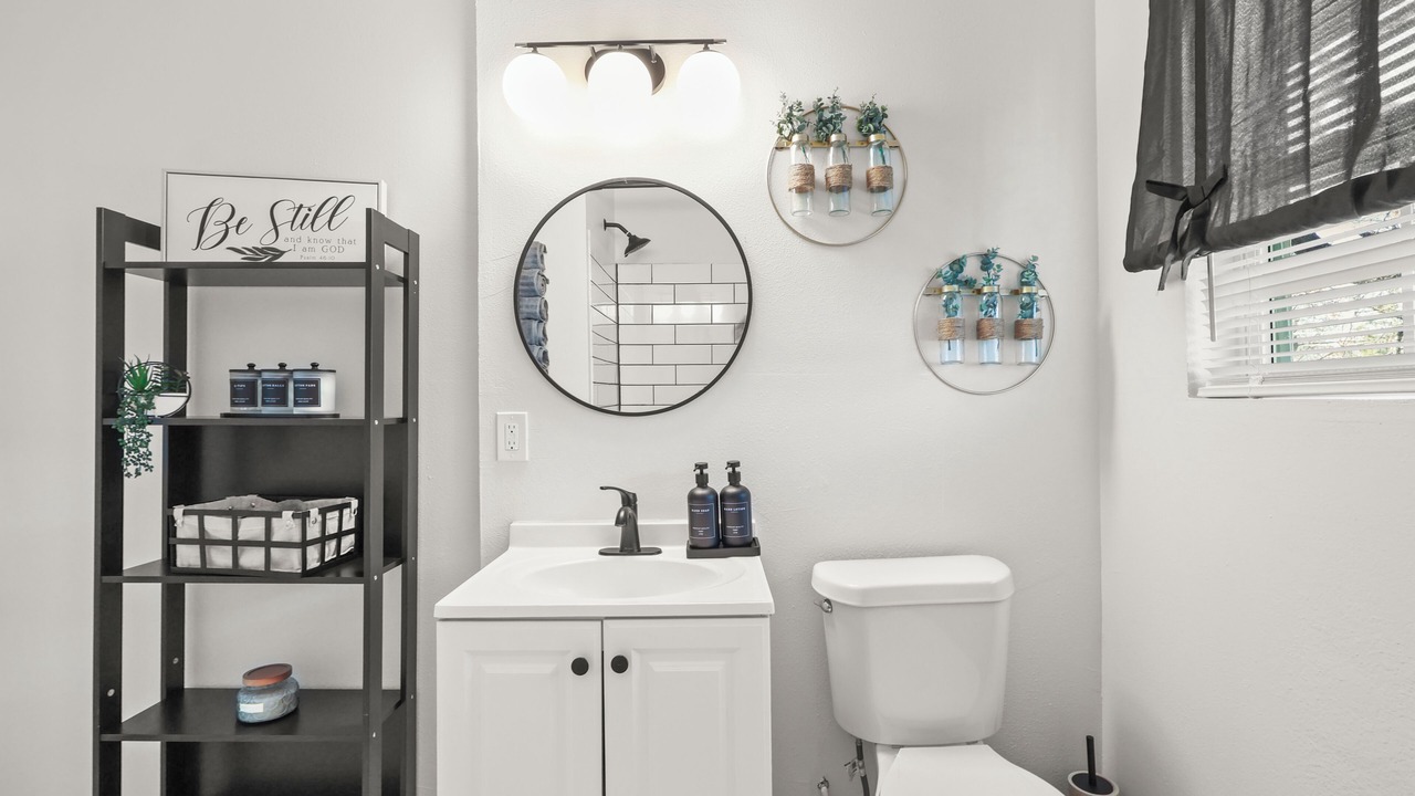 Photo of Bathroom in Cedar Crest