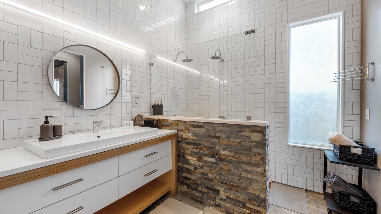 Photo of Bathroom in Garden Oaks