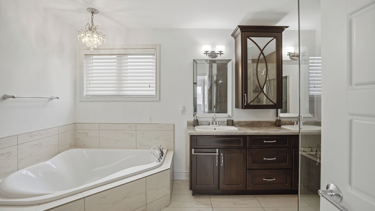 Photo of Bathroom in Welland