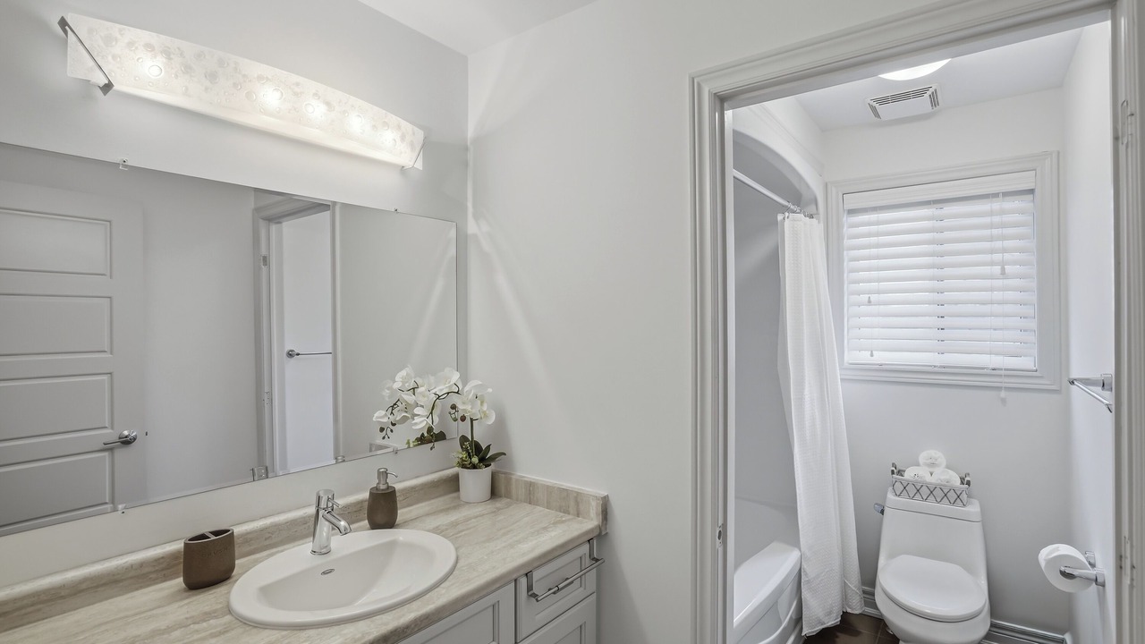 Photo of Bathroom in Welland