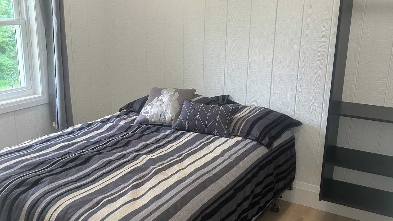 Photo of Bedroom in Isaacs Glen