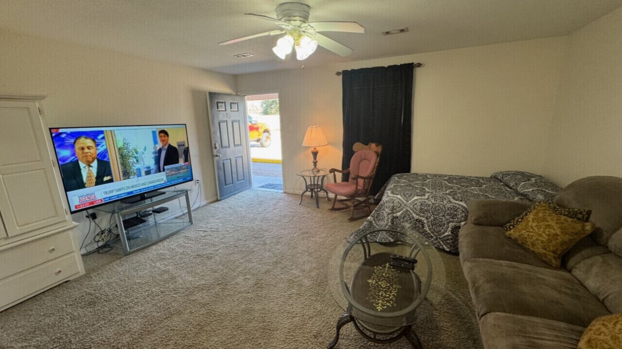 Photo of Livingroom in Sulphur