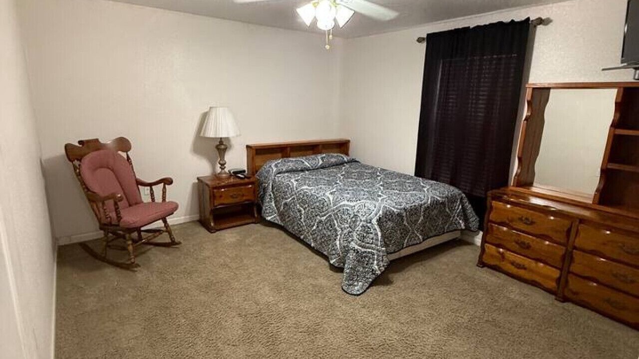 Photo of Bedroom in Sulphur