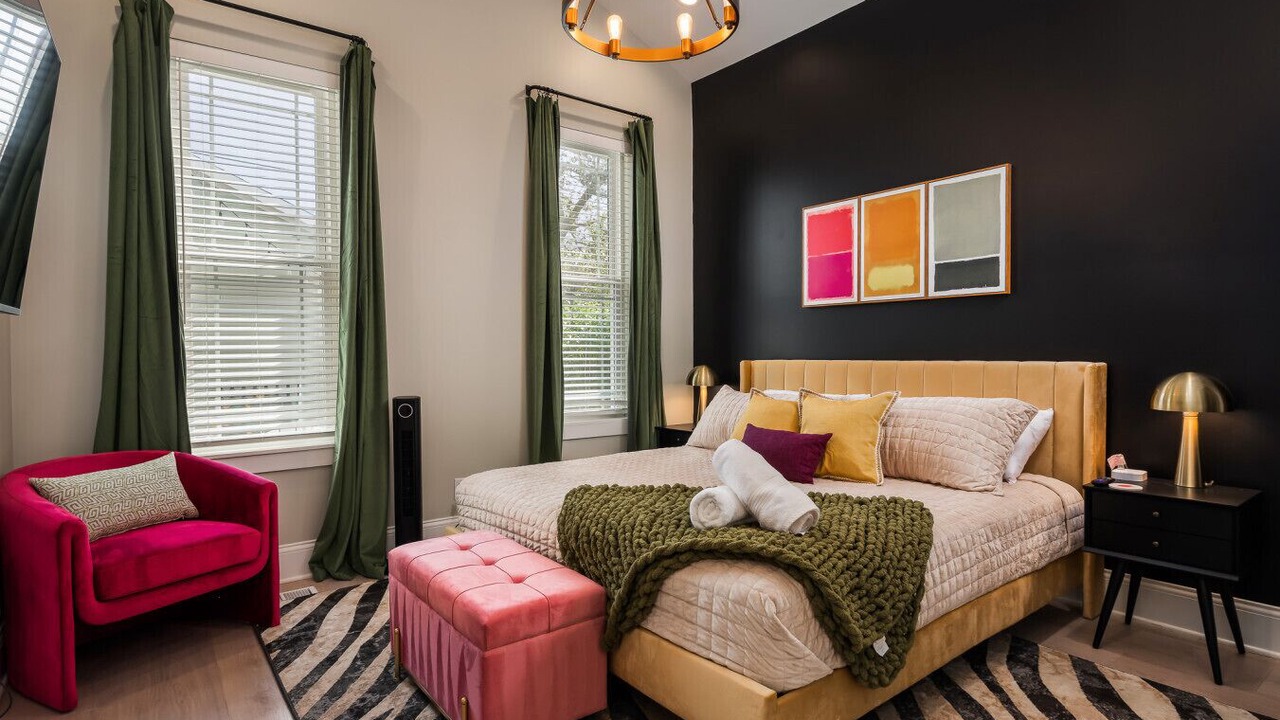 Photo of Bedroom in Fountain Square