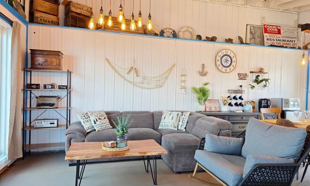 Photo of Livingroom in Gores Landing