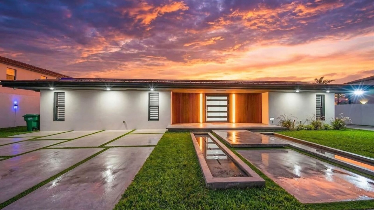 Photo of Outdoor in Tamiami