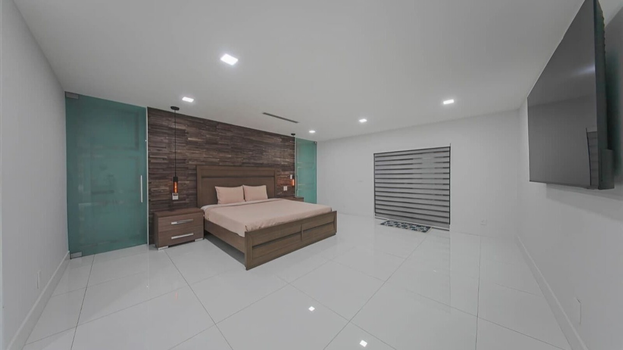 Photo of Bedroom in Tamiami