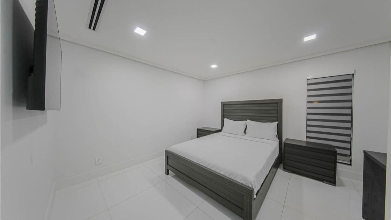 Photo of Bedroom in Tamiami