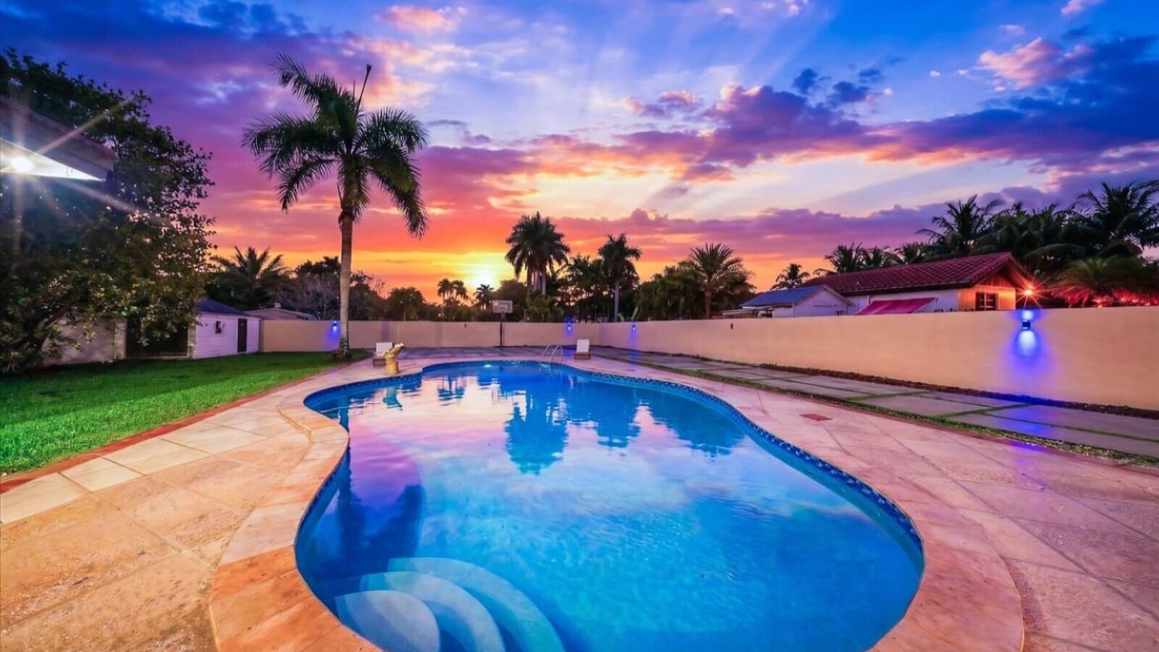 Photo of Outdoor in Tamiami